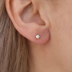 0.20ct Diamond Stud Earrings in 14K Solid Gold, Solitaire Stud Earring, Small Diamond Earrings, Single Stud, Minimal Stud, Tiny Diamond Stud FEATURES Diamond Carat Single: 0.10 ct - Pair: 0.20 ct Color: F Clarity: SI Cut: Excellent Width: 2.90 mm / 0.11 in Material: 14K Solid Gold + Personalization and special orders For your personalization plan or new order, you can contact us with the ''Request Custom Order'' button and we can start producing the new design you want. + Shipping and Delivery Y Small Diamond Studs, Small Tops Earrings Gold, Small Diamond Earrings, Solitaire Studs, Tiny Diamond, Small Earrings Studs, Special Jewelry, Diamond Stud Earrings, Diamond Stud