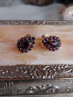 Antique gold and Garnet Victorian clip on earrings just gorgeous and in good condition for their age. Victorian Gold, Wedding Jewelry Earrings, Vintage Victorian, Garnet Gemstone, Wedding Earrings, Clip On, Antique Gold, Clip On Earrings, Garnet