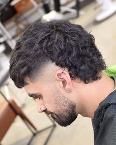 Short Top Mullet, Skin Fade Mullet, Burst Fade Mullet, Fade Haircut Women, Young Men Haircuts, Mullet Fade