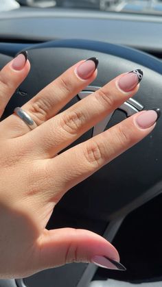 Black Nails With Bow, Black French Tips With Design, Simple Nails French Tip, French Tips Nail Ideas, French Tip Nails With Pink, Black French Tip Nails, Nails With Pink, Black French Tip, Hoco Nails