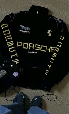 Porsche Jacket, Fotografi Iphone, Produk Apple, Chill Outfits, Modieuze Outfits, Swaggy Outfits