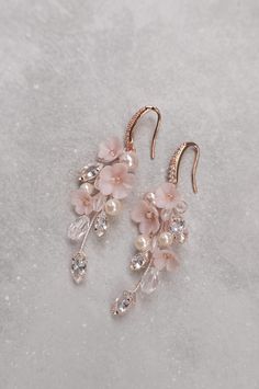 Pink Beaded Jewelry, Rose Gold Bridal Earrings, Gold Bridal Earrings, Pearl Jewelry Wedding, Crystal Jewelry Sets, Rose Gold Bridal, Earrings Flower, Crystal Accessories, Fancy Jewellery