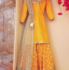 Garara For Haldi, Yellow Garara For Haldi, Haldi For Bride, Yellow Garara, Brides Pakistani, Garara Dress, Mayon Dresses, Plazo Suits, Plazzo Suit