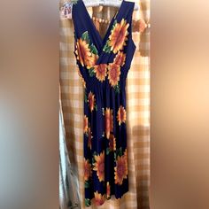 Nwt Xl/Xxl Bright Blue Stretchy Sundress W Sunflowers Super Cute And Perfect As A Coverup Or For Summer, Just Never Worn Sunflower Colors, Bright Blue, Xl Dress, Blue Gold, Sundress, Sunflower, Super Cute, Cover Up, Womens Dresses