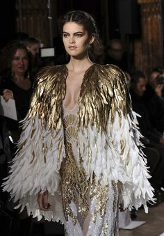 Zuhair Murad Haute Couture, Haute Couture Paris, Moda Paris, Couture Mode, Zuhair Murad, Fantasy Fashion, Gold Fashion, Costume Design, Couture Fashion