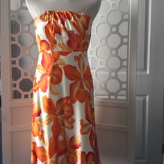 Banana Republic Orange Floral Silk Dress In Sz 2 Shell: 100% Silk. Originally Retailed For $168. Fitted Tropical Print Maxi Dress, Elegant Fitted Maxi Dress With Tropical Print, Elegant Fitted Tropical Print Maxi Dress, Fitted Orange Silk Maxi Dress, Orange Strapless Dress With Floral Print, Silk Lined Dress For Vacation, Strapless Orange Dress With Floral Print, Fitted Orange Tropical Print Dress, Silk Maxi Dress For Day Out