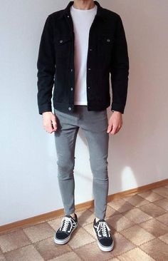 Vans Outfit Men, 2020 Aesthetic, Vans Outfit, Outfits Hombre, Stylish Men Casual, Hipster Mens Fashion, Mens Fashion Casual Outfits, Stylish Mens Outfits, Streetwear Men Outfits