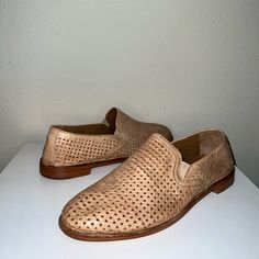 New Without Box Summer Slip-on Loafers With Perforations, Summer Leather Slip-on Oxfords, Leather Slip-on Oxfords For Summer, Spring Slip-on Loafers With Perforated Toe Box, Summer Leather Shoes With Perforations And Flat Heel, Summer Flat Leather Shoes With Perforations, Brown Leather Oxfords With Perforations, Casual Slip-on Loafers With Perforated Toe Box, Summer Perforated Flat Heel Loafers