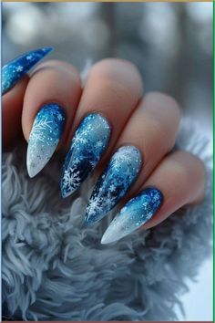 Elsa Inspired Nails, Elsa Nails Frozen, Blue Glitter Christmas Nails, Winter Theme Outfit, Icy Blue Nails Winter, Frozen Inspired Nails, Frozen Nail Designs, Winter Wonderland Makeup, Blue Nails Winter