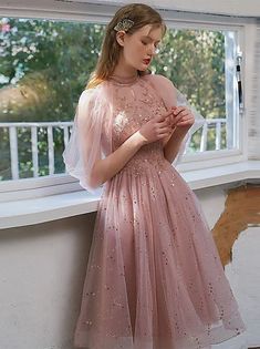 A-Linie Blumen Abschlussball Cocktailparty Valentinstag Kleid Schmuck Ärmellos Kurz / Mini Satin mit Applikationen 2022 2022 - € 135.39 Tulle Clothes, Cocktail Date, Dress Engagement, Sequin Appliques