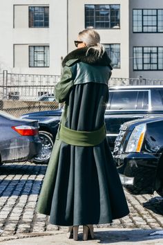 Tommy Ton Shoots the Best Street Style at the Fall ’15 Shows - Gallery - Style.com Tommy Ton, Zuhair Murad, Cool Street Fashion, Inspiration Style, Fashion Wear, London Fashion, Autumn Fashion