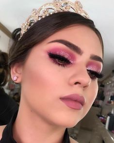 Latin Makeup, Quince Makeup, Birthday Makeup Looks, Pink Quince