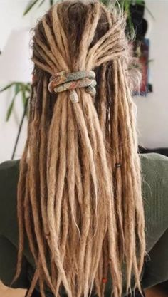 Dreads Caucasian, Female Dreadlocks, Blond Dreads, Rasta Hair, Blonde Dreads, Dread Braids, Beautiful Dreadlocks