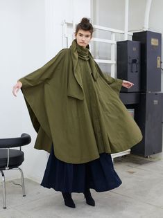 Poncho Coat, Slow Fashion Movement, Style Coat, Poncho Style, Oversized Blouse, A Stand, Olive Color, Kimono Jacket, Tee Dress