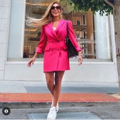 Bnwt Zara Blogger Favorite Fuschia Hot Pink Hourglass Buttons Blazer Dress Sz Sm Fucsia Outfit, Blazer Buttons, Blazer Dress, Lapel Collar, Zara Dresses, Double Breasted, Hot Pink, Colorful Dresses, Blogger