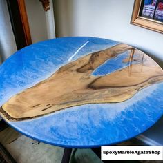 a table that has been made to look like an island in the middle of water