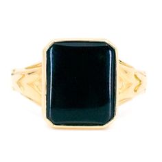 This splendid signet Vintage ring feature ±2.50ct. Onyx crafted in 18ct. Köping, Sweden 1986 Size: 19.76 NL / 62.1 FR / 10 US / T½ UK, sizeable (within reason). Dimensions: H 0.5 x L 1.2 x W 1.3 cm. Weight in grams: 4. Condition: Very good condition - slightly used with small signs of wear. Resizing possible (contact seller for information). Registered Shipping or Local Pickup at our store (in case of Local Pickup shipping cost if applicable will be refunded). Looking for more antiques & vin Onyx Signet Ring, Silver Napkin Rings, Antiques Jewelry, Onyx Gemstone, Silver Jewelry Rings, Onyx Ring, Vintage Ring, Gorgeous Earrings, Vintage Jewellery