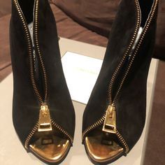 Sold Outamazing New Hell’s Tom Ford With Dustbag And Box, Size Italy 6 (Feet Like 5) Elegant Heels With Zipper Closure, Chic Evening Heels With Zipper Closure, Formal Open Toe Heels With Zipper Closure, Tom Ford Heels, Pretty Mini Dresses, Denim Pumps, Valentino Heels, Tom Ford Leather, White Leather Boots