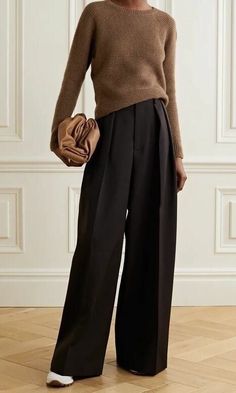 Looks Adidas, Wide Legged Pants, Winter Fashion Outfits, Work Fashion, Outfits Casuales, Net A Porter