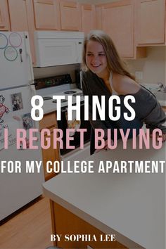 First College Apartment Checklist, College House Essentials, First Apartment College Student, Minimal College Apartment, Decorating College Apartment, Female College Apartment Decor, College Student Apartment Ideas, College Apartment Kitchen Essentials, Guy College Apartment Ideas