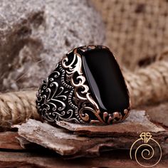 Men's onyx gemstone signet ring which will give you a head turning presence. This mystic, vintage style, engraved ring has a unique design for the polished, refined, and distinguished man. Perfect for casual and formal events, it will make your friends envious as you walk into the room full of confidence and pride. Looking for a unique, one of a kind GIFT FOR HIM, groomsman gift, father's day gift, teacher day gift? Look no further. This cool gemstone ring is the right answer and best gift for a Unique Mens Rings, Mens Rings Fashion, Medieval Jewelry, Gold Rings Fashion, Statement Ring Silver, Mens Ring, Men's Jewelry Rings, Victorian Jewelry, Silver Rings Handmade