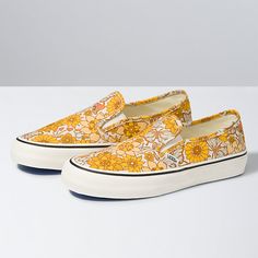 Vans Womens Shoes, Flower Sneakers, Vans Surf, Floral Vans, Tenis Vans, Women's Slip Ons, Shiny Shoes