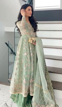 Walima Guest Outfit, Desi Wedding Guest Outfit, Pakistani Wedding Guest Outfits, Desi Dress, Walima Dress, Asian Wedding Dress, Desi Wedding Dresses, Desi Fashion Casual, Indian Dresses Traditional