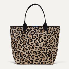 The Lightweight Tote in Desert Cat | Women’s Tote Bags Desert Cat, Mary Jane Clogs, Cat Women, My Style Bags, Black Leopard Print, Flexible Design, Clutch Pouch, Black Leopard, Large Tote Bag