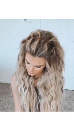 Hair Style | Wavey hair, Blonde hair looks, Easy hairstyles for long hair White Long Hair, Beautiful Braided Hair, Pinterest Hair, Blonde Hair Looks, Hair Stylies, Hair Easy, Festival Hair, Hairdo For Long Hair, Looks Street Style