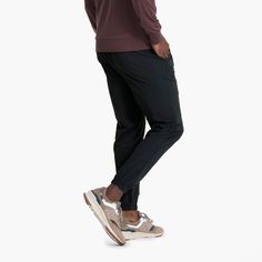 Designed for life. The Fleet Travel Joggers are an everyday take on our favorite performance Fleet Pant. Ultra lightweight and moisture-wicking, these tapered joggers look good anywhere; plus an internal drawcord in place of belt loops for comfort and simplicity. Performance stretch knit fabric is ideal for training, travel, and downtime. | Vuori Fleet Jogger Pants | Black | Small Vuori makes premium performance apparel inspired by the active Coastal California lifestyle; an integration of fitne Black 4-way Stretch Activewear, Everyday Athleisure Activewear With Tapered Leg, Everyday Black Activewear With 4-way Stretch, Everyday Athleisure Tapered Leg Activewear, Functional Everyday Black Activewear, Casual 4-way Stretch Joggers For Outdoor, Sporty Tapered Leg Joggers For Everyday, Sporty 4-way Stretch Everyday Activewear, Functional Black Joggers With Ribbed Waistband