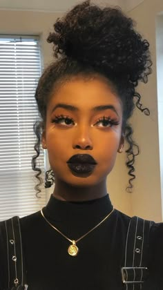 Black Goth Hair, American Hairstyles, Chic Makeup, Ethnic Hairstyles, Black Lipstick