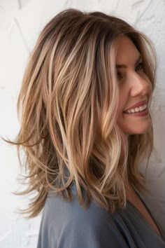 Thick Wavy Haircuts Medium, Thick Fine Hair, Shoulder Length Wavy Hair, Cuts For Round Faces, Fine Thick Hair, Shoulder Length Haircuts, Thick Hair Cuts, Haircuts For Medium Length Hair, Thick Wavy Hair