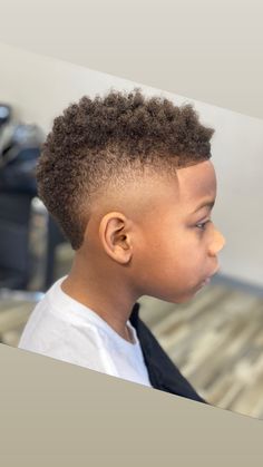 Kids Mohawk Haircut, Short Mohawk Fade, Black Kids Haircuts, Frohawk Fade, Lus Hair, Cool Hairstyles For Boys, Long Hair Curly