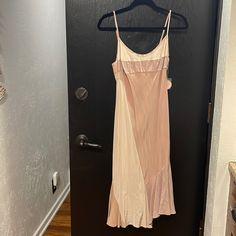 Mauve And Pale Pink Rebecca Taylor Silk Slip Dress - Nwt -Size 6 Aesthetic Lookbook, Rebecca Taylor Dress, Chiffon Ruffle Dress, Dress Ruffles, Blue Skater Dress, Dress Night Out, Stretch Knit Dress, Short Sleeve Bodycon Dress, Sequin Midi Dress