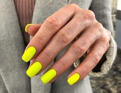 Nails Guide, Neon Yellow Nails, Summer Manicure, Cute Summer Nails, Manicure Ideas, Popular Nails, Star Nails, Neon Nails, Yellow Nails