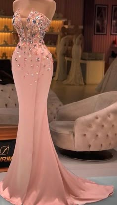 Peach Prom Dress Long, Peach Dress Outfit Wedding, Peach Prom Dress, Peach Prom Dresses, فستان زهري, Peach Bridesmaid Dresses, Classy Gowns, Party Wear Gown, Gowns Dresses Elegant