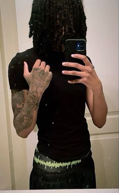 Black Dreadhead Boys, Fine Dark Skin Men, Fine Dreadheads, Brown Dreads, Dark Skin Boys, Dark Skin Men, Pretty Accessories, Husband Material, Bad Boy Aesthetic