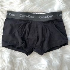 Calvin Klein Low Rise Trunks Underwear Size Small Charcoal Black With Grey Waist Band Cotton Modal Stretch Nwot | Never Worn | Brand New Condition Calvin Klein Socks, Calvin Klein Boxer Briefs, Mens Innerwear, Custom Boxers, Black Trunk, Grey Calvin Klein, All Stars Converse, Best Doctors, Charcoal Black