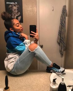 Vapormax Outfit Women Baddie, Vapormax Outfit Women, Baddie Outfits For School, Looks Jeans, Outfit Women, Looks Chic