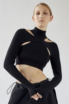 Turtleneck Outfit, Ribbed Turtleneck Sweater, Hem Sweater, Ribbed Turtleneck, Cropped Style, Cropped Hoodie, Black Fits, Sweater Vest, Turtleneck Sweater