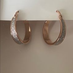 Nwt 14k Flash Gold Plated Glitter Hoop Earrings Rose Gold Small Hoop Earrings For Party, Rose Gold Hoop Earrings For Party, Glamorous Small Hoop Earrings As Gift, Sparkling Small Hoop Earrings For Anniversary, Elegant Glittering Gold Jewelry, Hoop Jewelry With Glitter For Gifts, Sparkling Small Hoop Earrings As Gift, Elegant Glitter Gold Jewelry, Sparkling Small Hoop Earrings For Gift