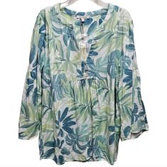 Anne Carson Women's Tropical Floral Bell Sleeve Tunic Blouse New With Tag Tropical Floral Print In White, Blue, Green, V Neck,3/4 Bell Sleeves 100% Rayon Ladies Size Small All Measurements Are Taken Laying Flat. Length- 26.5 Inches Chest- 21 Inches Armpit To Armpit Inv# 335 **All Items Come From A Smoke Free Home** Trustworthy And Honest Seller** 5 Star Seller Fast Shipper Posh Ambassador Ii Green Split Neck Top For Spring, Green Long Sleeve Blouse For Vacation, Casual Split Neck Blouse For Vacation, Blue Split Neck Top For Beach, Spring Vacation Tunic Peasant Top, Long Sleeve Summer Blouse In Blue, Spring Vacation Blue Blouse, Blue Long Sleeve Summer Blouse, Summer Casual Split Neck Peasant Top