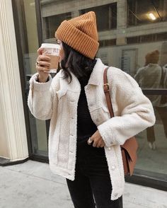 Minimal Fall Outfit, Cosy Winter Outfits, Neutral Winter Outfit, Look Boho Chic, Winter Outfits Warm, Outfit Inspiration Fall, Neutral Outfit, Moda Vintage, Mode Inspo