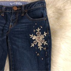 Gap Kids Girls Sequin Snowflakes Denim Jeans Nwot 10 Regular Adjustable Waist, Bootcut 98% Cotton, 2% Spandex Excellent Condition, No Damage Or Wear Feel Free To Ask Questions, Bundle Or Offer. All Items Have Always Been In A Smoke Free Home, Washed, Laundered, Or Steamed, Prior To Listing For Shipping, Excluding Nwt Items. Thank You For Shopping My Closet! -Lulumums Gap Kids Denim Girls Bootcut Boot Cut Sequins Winter Holiday Dark Wash Girls 10 Regular Nwot Snowflake Sparkle New Kids Denim, Gap Kids, Winter Holiday, Winter Holidays, Jeans Denim, Boot Cut, Denim Jeans, Gap, Sequin