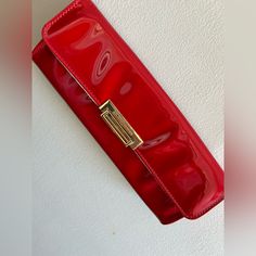 Never Used Chic Red Clutch With Gold-tone Hardware, Chic Red Clutch For Formal Occasions, Elegant Red Clutch With Gold-tone Hardware, Red Clutch With Gold-tone Hardware For Evening, Chic Red Clutch For Evening, Chic Red Evening Clutch, Shoulder Bags, Bag Lady, Fast Delivery