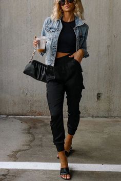 Jumpsuit Outfit, Looks Chic, Looks Style, Mode Inspiration, Outfits Casuales, Look Fashion, Work Outfit, Spring Outfits, Jogging