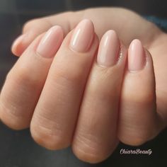 Short Nude Almond Nails, Small Almond Nails, Almond Nude Nails, Nude Almond Nails, Minimal Nails Art, Transparent Nails, Nude Nails, Nails Art