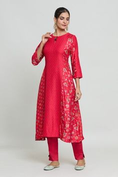 Red kurta with pintuck details and floral pattern. Paired with a matching pant. - Aza Fashions Red Silk Kurta For Spring, Red Kurta For Spring, Red Anarkali Kurta For Spring, Spring Red Anarkali Kurta, Fitted Red Kurta With Printed Motifs, Red Fitted Kurta With Printed Motifs, Red Kurta, Women Kurta, Straight Kurta