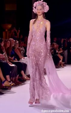 Georges Hobeika FW23 Couture Siren Makeup, Carpet Outfits, Museum Fashion, Real Fashion, Red Carpet Outfits, Georges Hobeika, Fashion Forever, Senior Prom