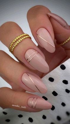 Ongles Beiges, Almond Shaped Nails Designs, Nails Acrylic Almond, Nails Short Acrylic, Nails Elegant, Beige Nails, February Nails, Almond Shape Nails, Almond Nails Designs